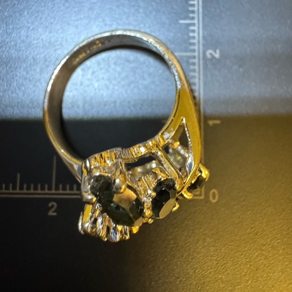 Silver tone blue and clear stones ring sz 6 - Picture 16 of 16